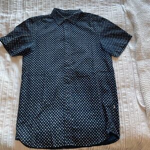 North face short sleeve button down, dark blue with white pattern